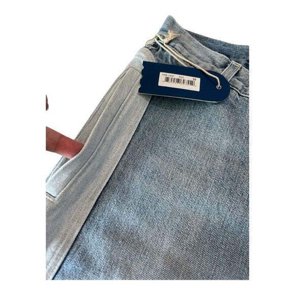 Daily Blue Back Pocketless 90s Easy Wide Leg Jean in Pacific Light Denim NEW - Picture 13 of 16